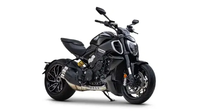 Ducati Diavel V4